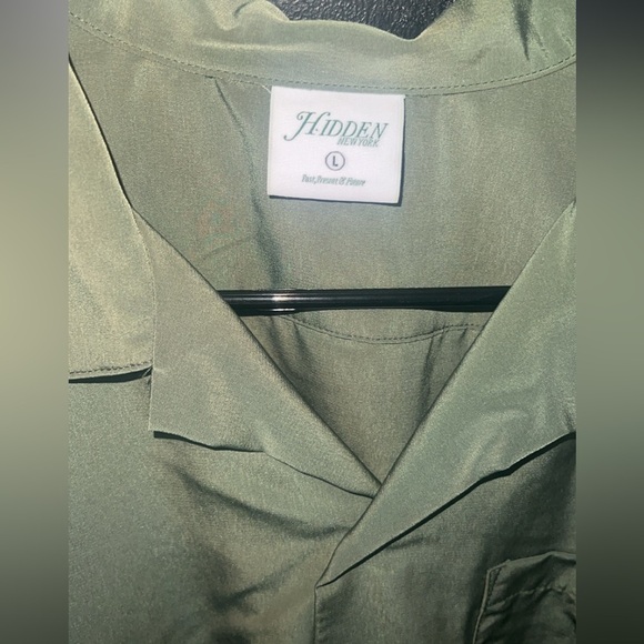 Hidden NY Camp Collar Shirt 👕 💚 - Picture 6 of 6